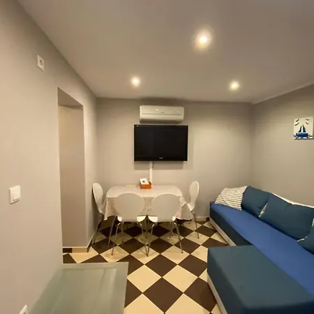 Luka Apartman Novi Vinodolski