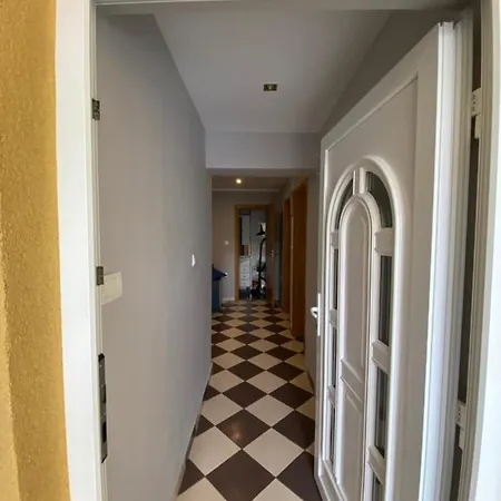 Luka Apartman