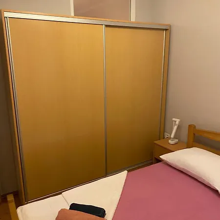 Luka Apartman